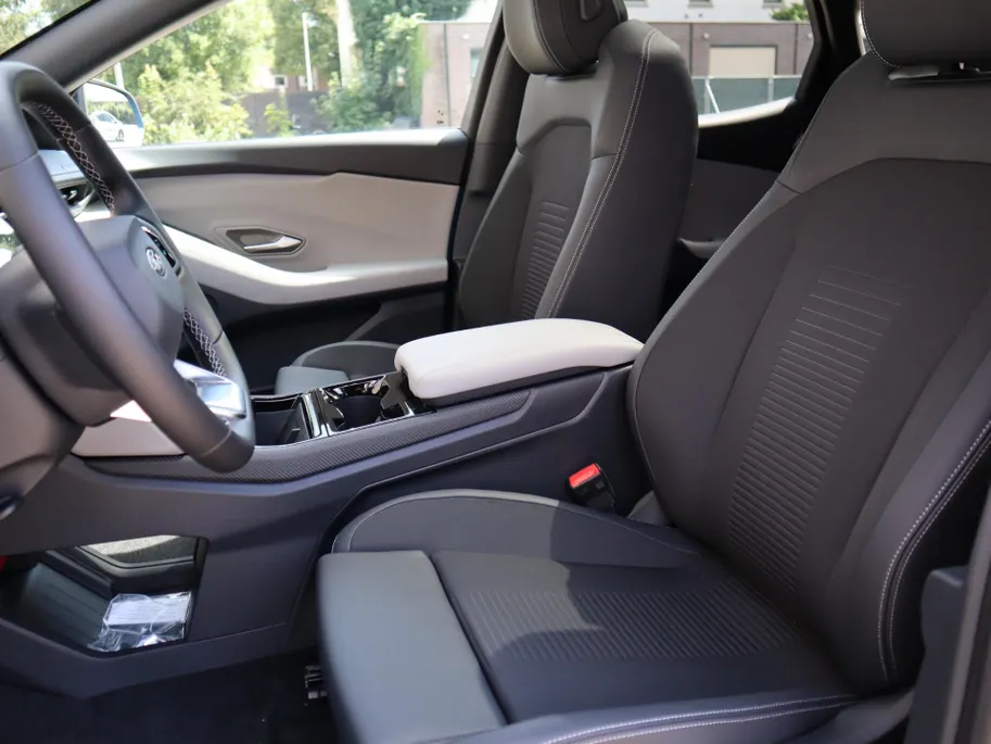 Ford Explorer Premium Extended Range RWD 77 kWh | Tot 2200kg trekgewicht! |  Nieuw te bestellen | 0,99% Rente i.c.m. Ford Options | Panoramadak | Driver Assistance Pack | AGR Stoelen |