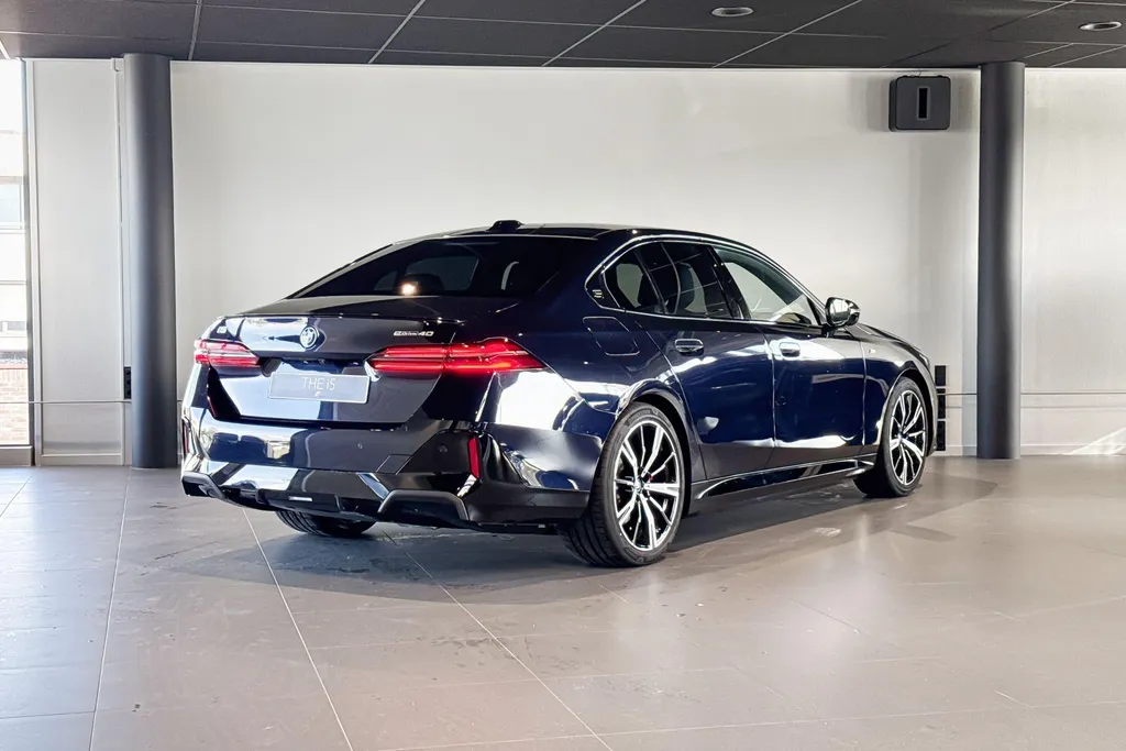 BMW i5 Sedan eDrive40 M Sportpakket Pro Comfort
