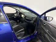 Renault Clio 90PK TCe Intens | Camera | Parkeersensoren | Lichmetalen Velgen | Climate Control | Cruise Control | Licht & Regensenor | Armsteun | Full LED | Keyless Entry |