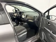 Renault Captur 120PK TCe Intens Automaat | Trekhaak | Navi | LM Velgen Hoogglans Zwart | Camera | Parkeersensoren | Full LED | Climate Control | Cruise Control | Keyless Entry | Elektrische Ramen & Spiegels | Licht & Regen Sensor |