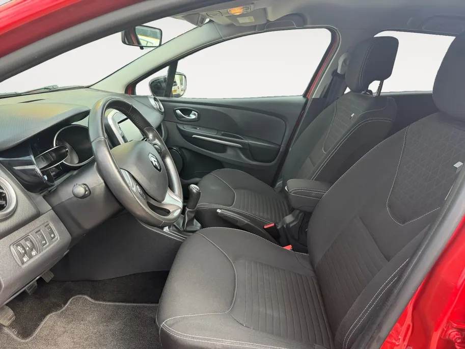 Renault Clio Estate 0.9 TCe Limited | Camera | Parkeersensoren | Bluetooth | Navigatie | All Season Banden | Dealer Onderhouden | 12 Maanden BOVAG Garantie