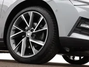 Škoda Superb Combi 1.4 TSI iV 218pk DSG Sportline Business · Panoramadak · 360 Camera · Inklap. Trekhaak · Matrix LED · Canton Audio · Elek. Stoelen + Geheugen ·