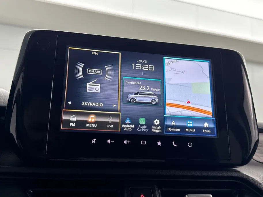 Suzuki Swift 1.2 Style Smart Hybrid | Black & White edition
