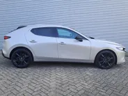 Mazda 3 2.0 e-SkyActiv-X M Hybrid 186 Nagisa | 18' LM | Navigatiesysteem full map | Cruise  | Camera  | Half Leer