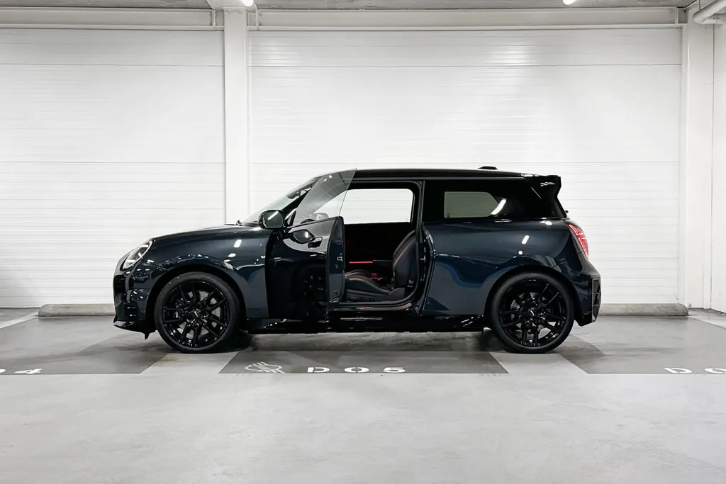 MINI Cooper 3-deurs Electric Cooper SE John Cooper Works