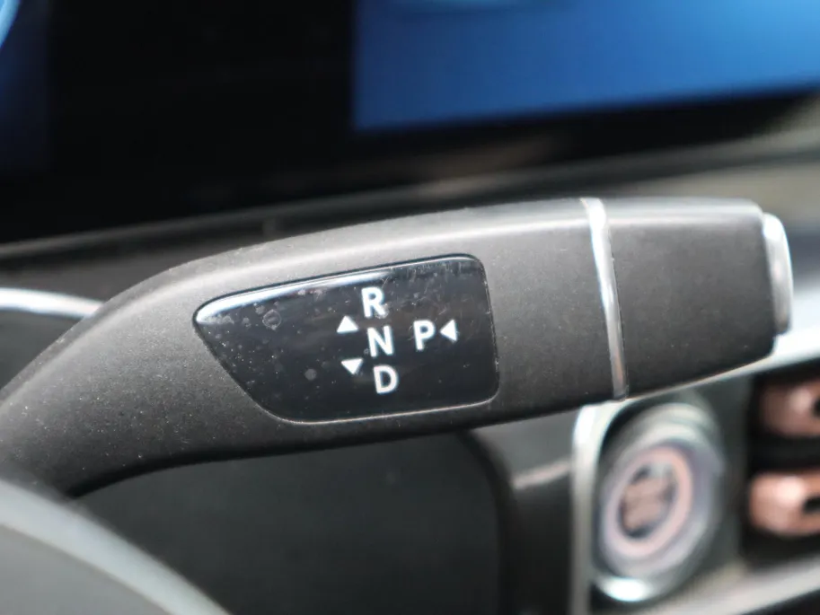 Mercedes-Benz EQC 400 4MATIC Business Solution AMG 80 kWh l 360 camera l Panoramadak l Keyless entry