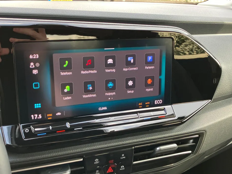 Volkswagen Caddy Combi Maxi 1.5 eHybrid 150pk Life · 7-persoons · Camera · 17' LM velgen · Apple Carplay/Android auto · Adaptive Cruise control · 7-zits