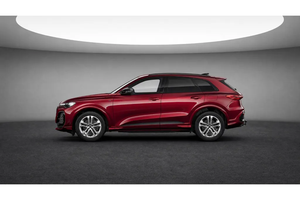 Audi Q5 e-hybrid quattro S edition 299 PK · Tech plus · Trekhaak elek. wegklapbaar · MMI bijrijdersdisplay