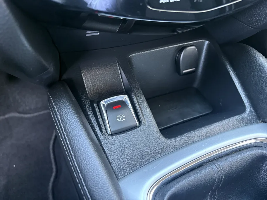 Nissan QASHQAI 1.6 Acenta | LM Velgen | Navi | Camera | Cruise | Trekhaak | ECC
