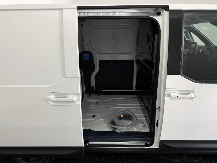 Kia PV5 Cargo 71,2 kWh 163pk L2H1 Elite I Voorraadactie!