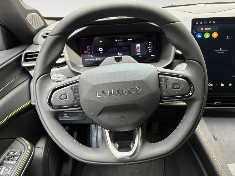 Lynk & Co 01 MORE LEDER | NAVI | PANO DAK | LM VELGEN BLACK