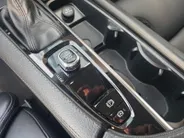 Volvo V90 2.0 T4 Momentum | Stoel en stuurverwarming | Elektrisch bedienbare voorstoelen | Camera | Lederen bekleding | Navigatie | Parkeersensoren voor en achter | Elektrische achterklep |