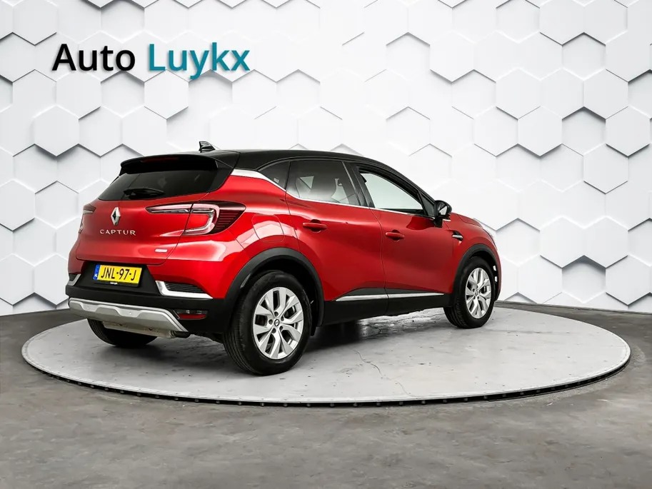 Renault Captur 1.6 E-Tech PHEV 160 Intens | Groot Scherm + Navigatie | Parkeercamera | Cruise Control