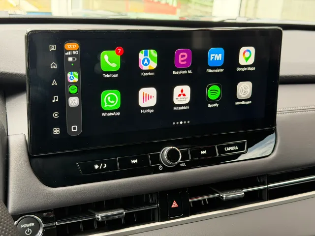 Mitsubishi Outlander 2.4 PHEV Black Edition | NIEUW | Leder | Panoramdak | App Connect | Keyless | Head-Up