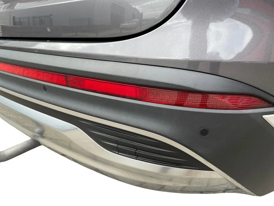 Hyundai Santa Fe 1.6 T-GDI HEV Premium 7p. | Lederen bekleding| Stoelverwarming/koeling| Stuurverwarming| Elektrische achterklep| Trekhaak| 1650 KG trekgewicht|