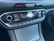 Hyundai i30 1.0 T-GDi MHEV Comfort | Achteruitrijcamera | Parkeersensoren | Apple Carplay/ Android Auto | Cruise Control |