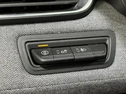 Renault Clio 145PK E-Tech Full Hybrid Techno Automaat Automaat | Digital Cockpit | 9,3'' Navi | Climate Control | Apple CarPlay/Android Auto | Camera | Cruise Control | Armsteun | Lichtmetalen Velgen