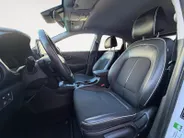 Hyundai Kona 1.6 GDI HEV Premium 105PK AUTOMAAT | Navigatie | Trekhaak| Two Tone| Climate Control| Stuur verwarming| Stoel verwarming|