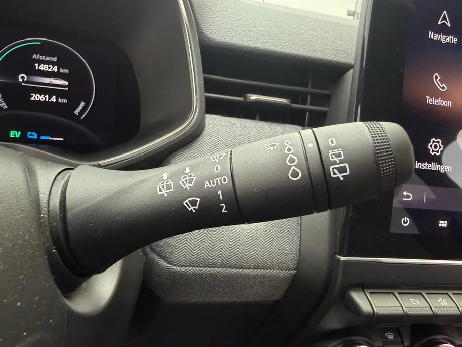 Renault Clio 1.6 E-Tech Full Hybrid 145 techno | Automaat | Camera | Apple Carplay & Android Auto | Parkeersensoren | Cruise & Climate Control | 12 Maanden BOVAG Garantie