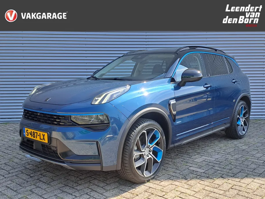 Lynk & Co 01 1.5 | Panoramadak | Navi | Trekhaak | Camera 360 | Climate Control | Automaat | SOH 92,4%
