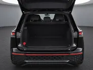 Volkswagen Tayron R-Line Edition 1.5 eHybrid 204 PK 6 versn. DSG · Black Style Pakket · Trekhaak inklapbaar, met elektrische ontgrendeling, incl. aanhangermanoeuvreerhulp Trailer Assist ·
