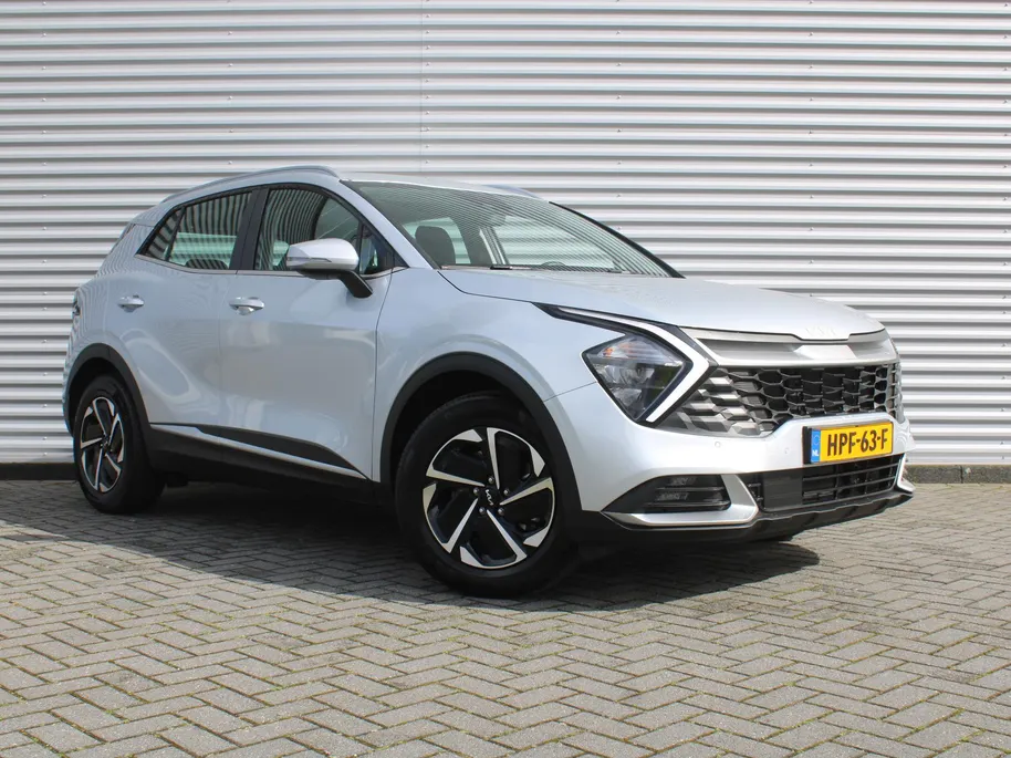 Kia Sportage 1.6 T-GDi Hybrid DynamicLine | Camera | Cruise adapt. | Navi | 17' LM | Clima v+a | LED | Apple Carplay/Android Auto |