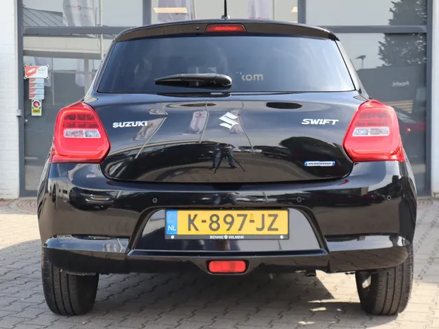 Suzuki Swift 1.2 Style Smart Hybrid AdaptiveCruise | Carplay | Keyless VERKOCHT