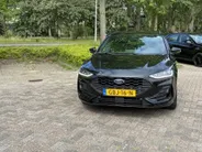 Ford Focus Wagon 1.0 EcoBoost Hybrid ST Line
