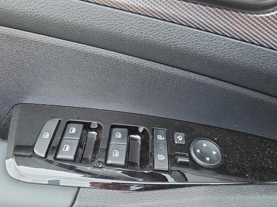 Kia Sportage 1.6 T-GDi Hybrid DynamicLine | Parkeersensoren v + a | Full map navigatie | Parkeercamera | Adaptieve cruise control