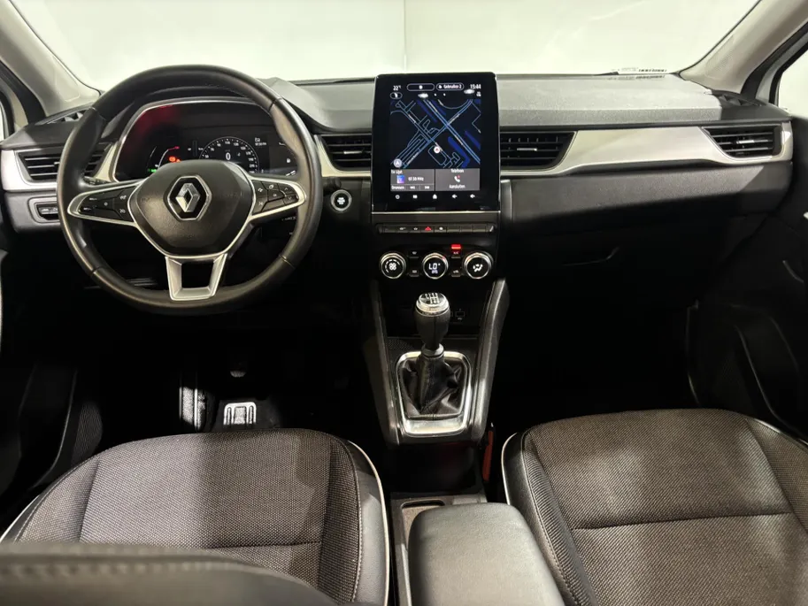 Renault Captur 90PK TCe Intens | 9,3' Navi | Camera | Climate Control | Parkeersensoren | Apple CarPlay/Android Auto | Cruise Control | Lichtmetalen Velgen | Armsteun | Full LED |