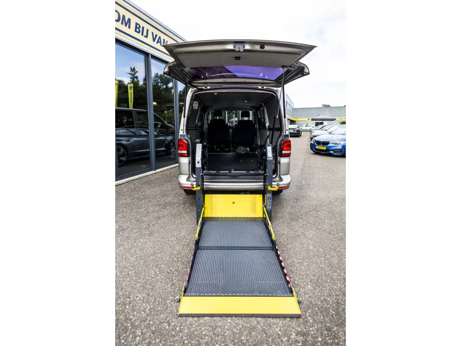 Volkswagen Transporter 2.0 TDI L2H1 Invalide uitvoering / aanpassing