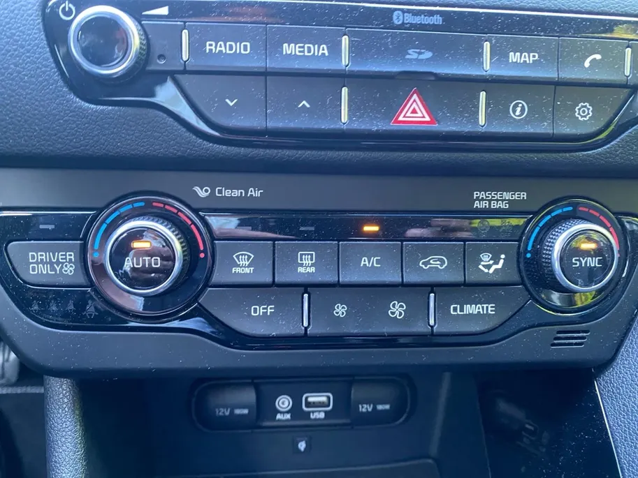 Kia Niro 1.6 GDi Hybrid Style Edition | Climate Control | Trekhaak | Navigatie | Parkeercamera | Stoel + stuurverwarming |