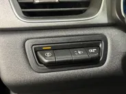 Renault Captur 90PK TCe Techno | Pack Winter | Navi | Climate Control | Camera | Parkeersensoren | Apple CarPlay/Android Auto | Lichtmetalen Velgen | Full LED | Armsteun | Digital Cockpit |