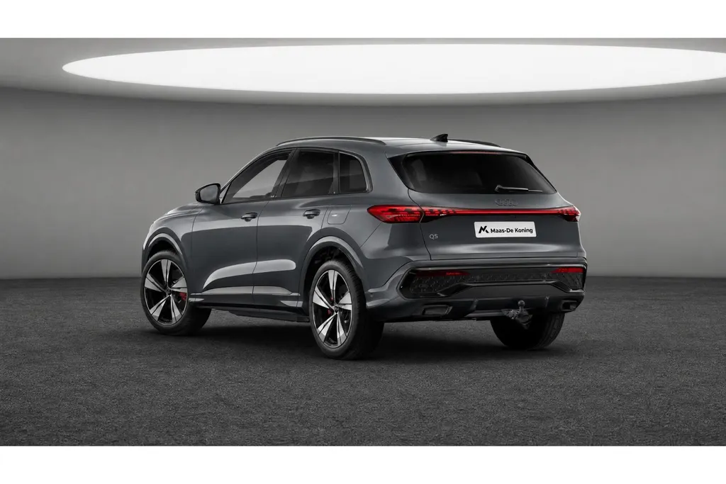 Audi Q5 e-hybrid quattro S edition 299 PK · MMI bijrijdersdisplay · B&O premium 3D · Trekhaak elek. wegklapbaar ·