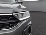 Volkswagen T-Roc 1.0 TSI 110pk Life · Trekhaak · Camera · Dodehoeksensoren · Adaptive Cruise Control · Apple/Android Car Play · Clima ·