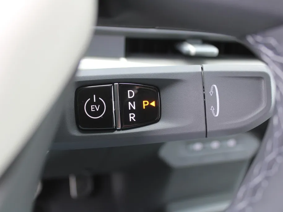 Kia EV3 GT-Line Business Edition 81.4 kWh | Nieuw | Direct leverbaar | Actieradius tot 563 km (WLTP) | 18% bijtelling | Gratis metallic lak t.w.v. € 795! |