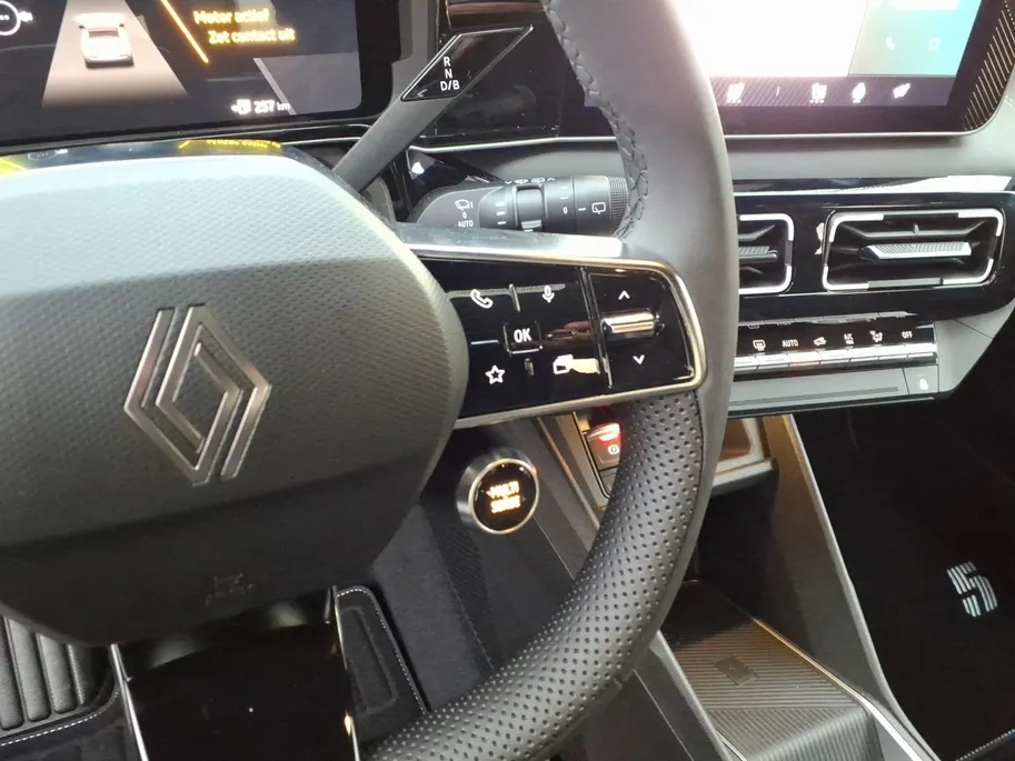 Renault 5 urban range iconic cinq 40 kWh | Bleu d'Or 3/25 | Pack Winter | Carplay | Gouden Velgen | Unieke Uitvoering |