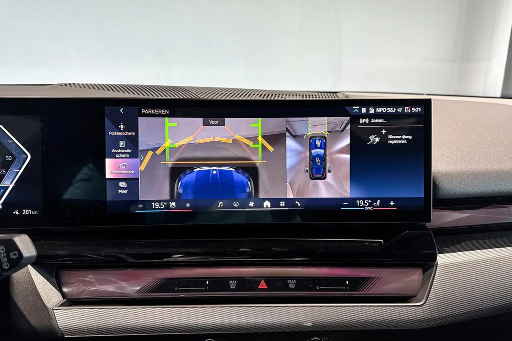BMW i5 Touring xDrive40