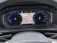 Volkswagen T-Roc 1.5TSI/150PK R-Line Black Style · Panoramadak · Apple/Android Car Play · BEATS audio · Camera