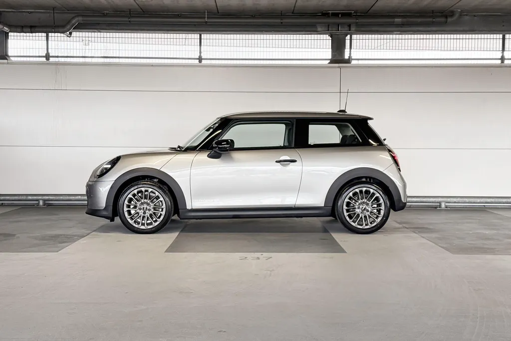 MINI Cooper 3-deurs Cooper C Essential XS