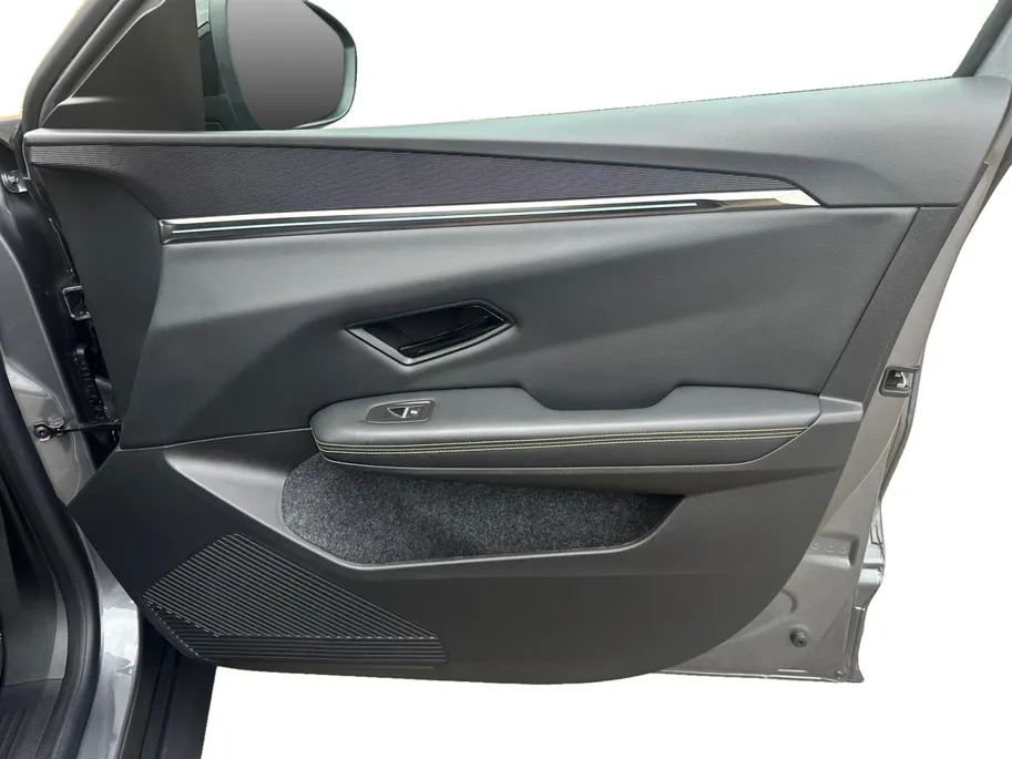 Renault Scénic E-Tech EV60 comfort range techno | 100% Elektrisch | 60 kWh Accu | Comfort Range | Techno Uitvoering | Tot ca. 430 km Actieradius (WLTP) | Google Navigatie | Adaptive Cruise Control | Achteruitrijcamera | Apple CarPlay & Android Auto | Snelladen | Warmtep