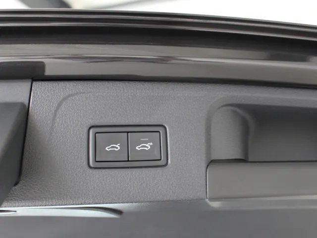 Volkswagen Passat Variant 1.5 TSI DSG Business | Navigatie | PDC + Camera | App Connect