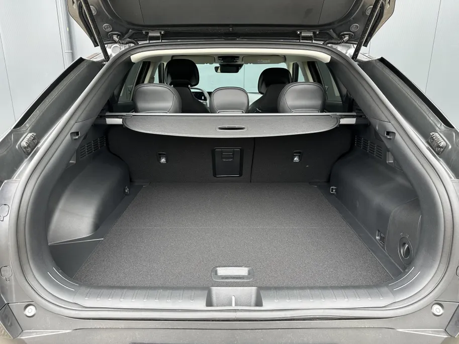 Kia EV6 Light Edition 63 kWh | Demo | Navi | Clima | Adaptieve Cruise | Camera | Stuur-/Stoelverwarming | Privacy Glass | Apple Carplay | Android Auto