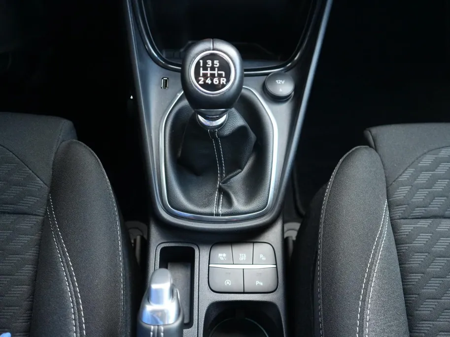 Ford Puma 1.0 EcoBoost Hybrid Titanium 125 PK | Winterpack | Navigatie | Achteruitrijcamera | NL Auto |