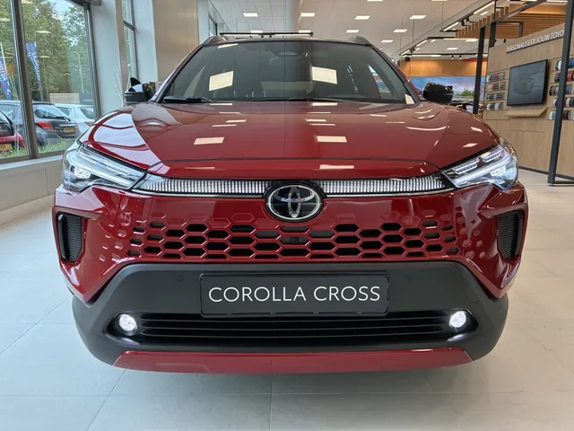 Toyota Corolla Cross Hybrid 180 Executive | Pano | 360 camera | JBL |