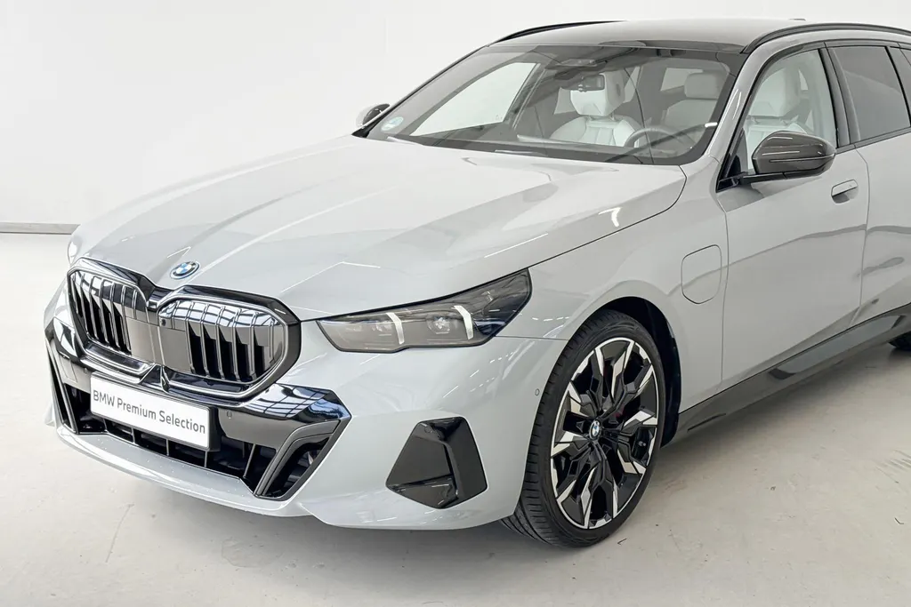 BMW 5 Serie Touring 550e xDrive Innovation Pack M Sportpakket Pro