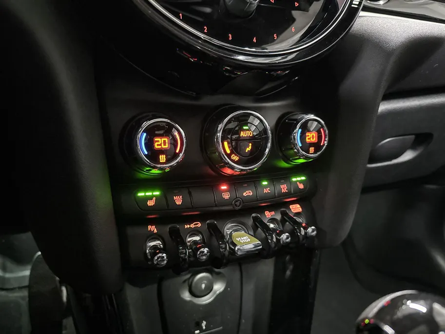 MINI Cooper 3-deurs Electric MINI Yours