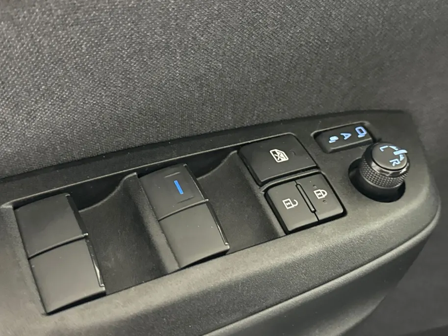 Toyota Yaris Cross 1.5 Hybrid Dynamic | Navigatie | 17'' L.M. Velgen | Adaptieve Cruise Control
