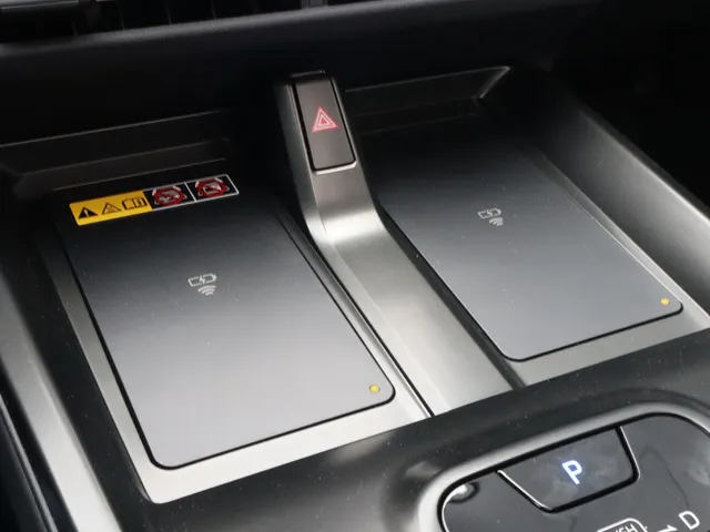 Toyota C-HR+ Executive AWD 77 kWh | Executive Plus Pack |