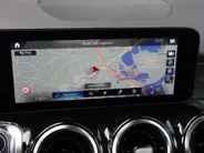 Mercedes-Benz GLB 200 Premium Plus l Trekhaak l Panoramadak l Carplay